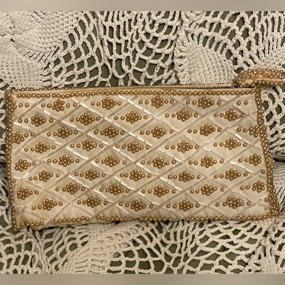 Vintage Lady’s Beaded Clutch.